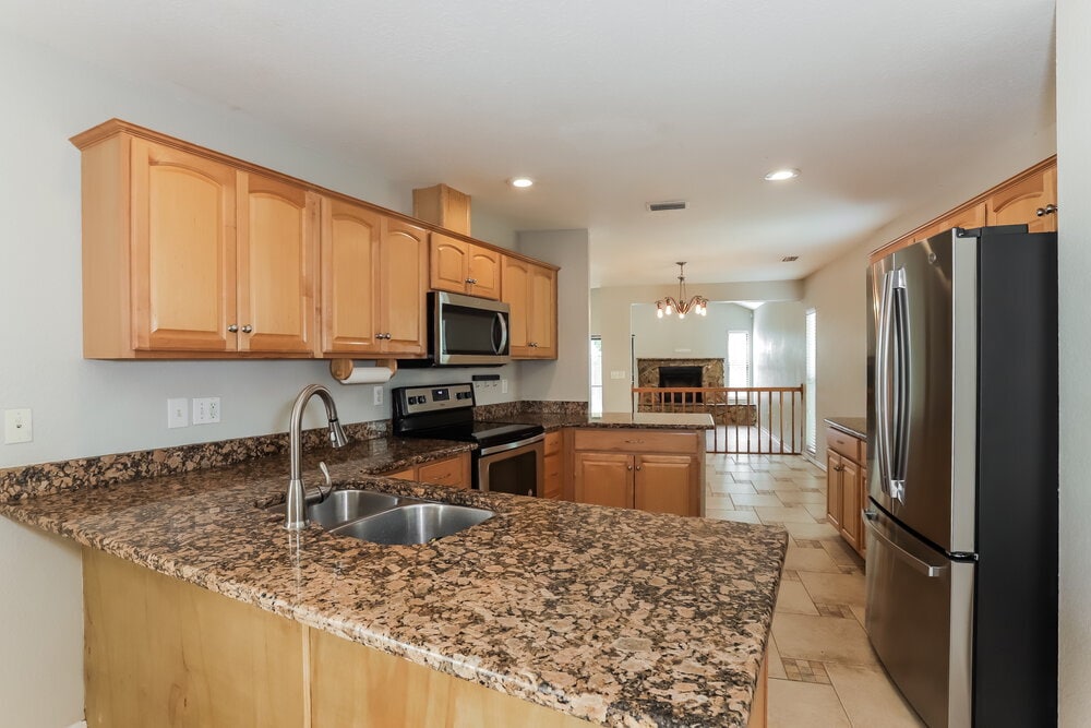 Building Photo - 16130 Gardendale Dr