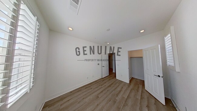 Building Photo - Gorgeous 3 Bedroom Townhouse in Ladera Ranch!