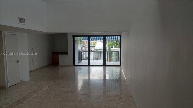 Building Photo - 255 Poinciana Island Dr