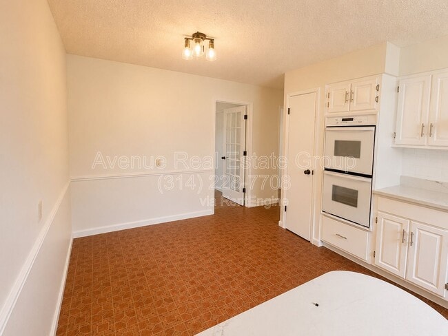 Building Photo - 13241 Delft Dr