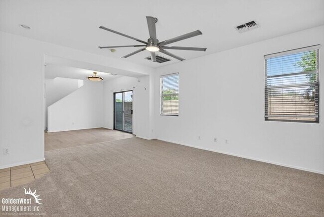 Building Photo - Beautiful 4Bdm 3.5Ba Home in South Phoenix!