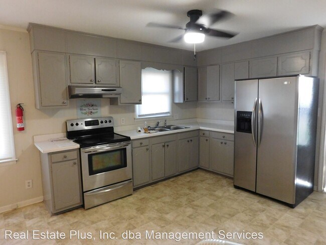 Building Photo - 3 br, 1 bath House - 1718 Wintergreen Road