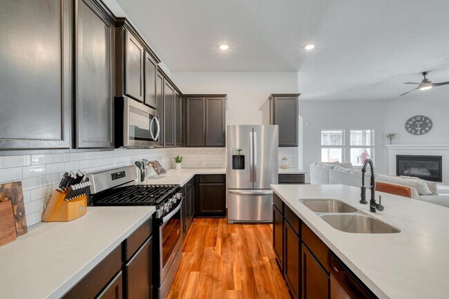 Building Photo - 6533 Cetone Terrace