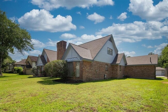 Building Photo - 206 Houghton Rd
