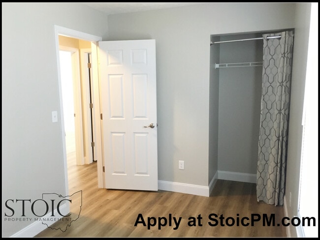 Building Photo - 2810 Raphael Dr