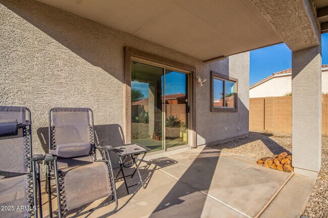 Building Photo - 25577 W Whyman St