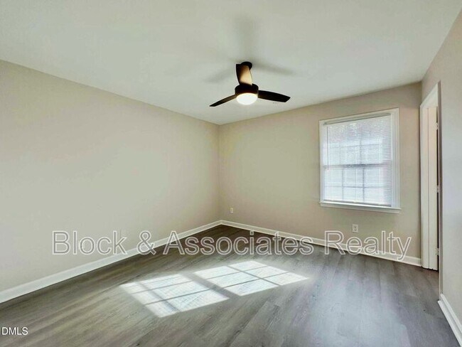 Building Photo - 420 Tippett Rd