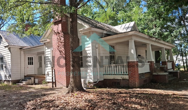 Building Photo - 307 N Parker St