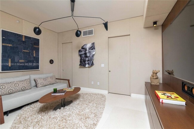 Building Photo - 10201 Collins Ave