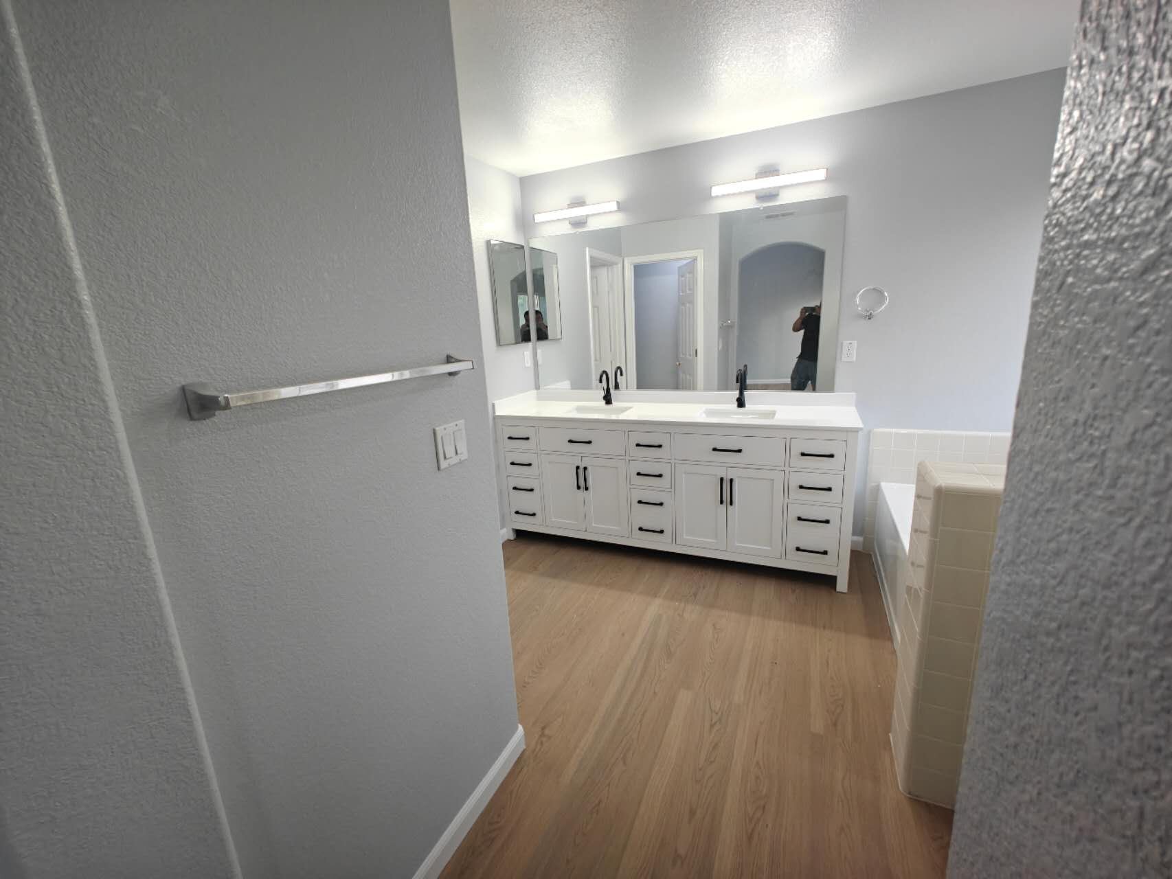 Building Photo - 9650 Mindoka Way