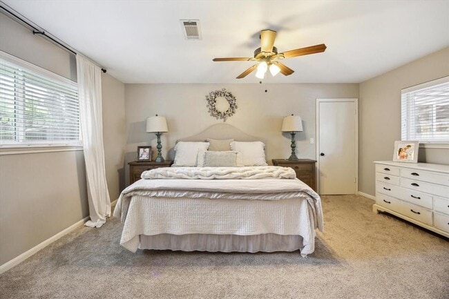 Building Photo - 10714 Piping Rock Ln