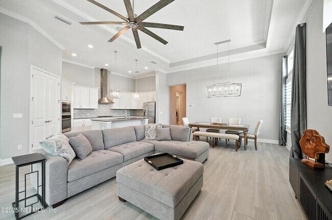 Building Photo - 21 Rockhurst Trl