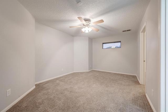 Building Photo - 1504 Ashwood Ln