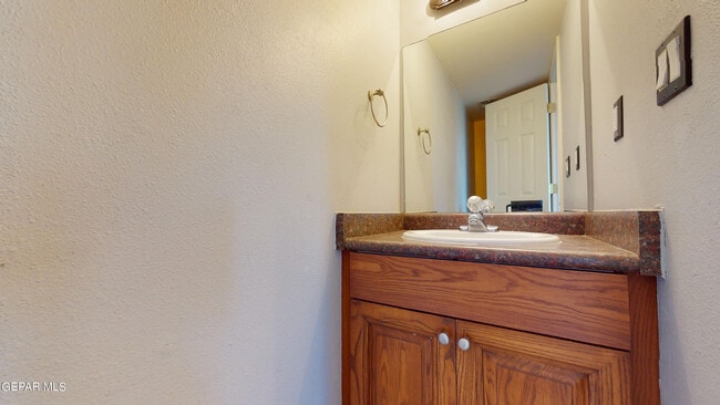 Building Photo - 6256 Escondido Dr