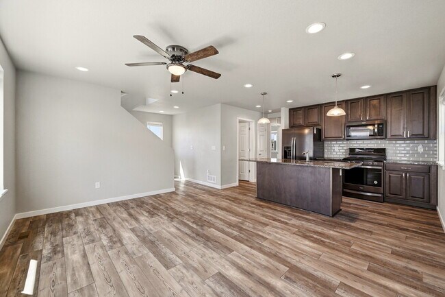 Building Photo - $2,245.95, 3 bed, 2.5 bath, located in Colorado Springs with a Balcony