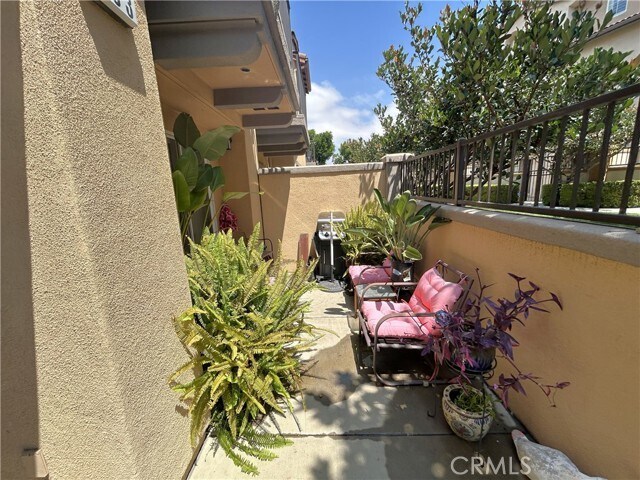 Building Photo - 17871 Shady View Dr