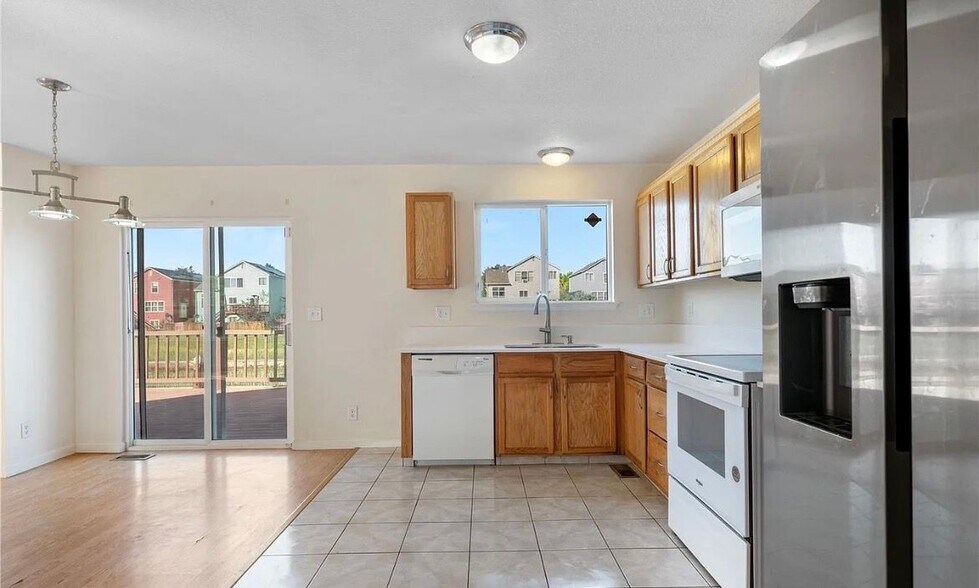 Building Photo - 18897 E Linvale Pl