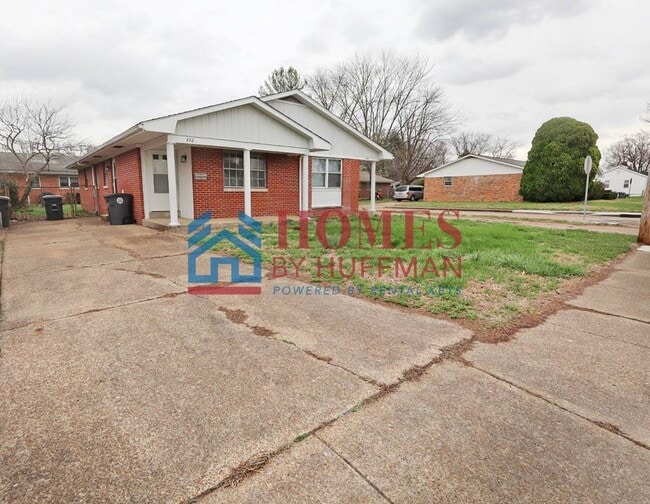 Building Photo - 844-844 Stanley Ave