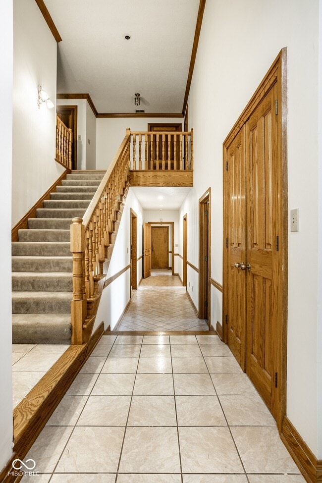 Building Photo - 9628 Summerlakes Dr
