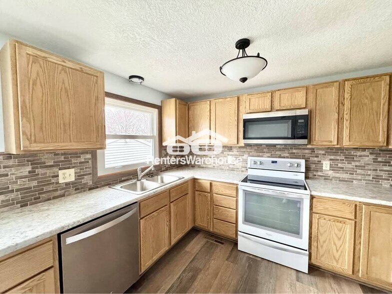 Building Photo - 2522 NW 14th St