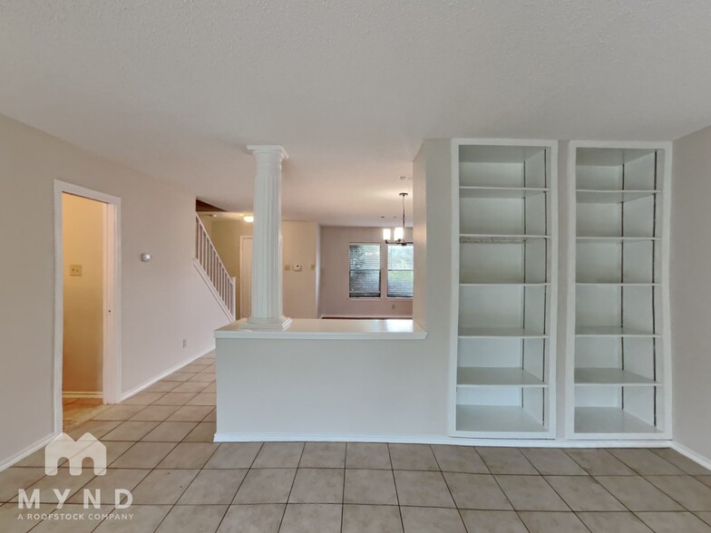 Building Photo - 2802 Redrock Trail