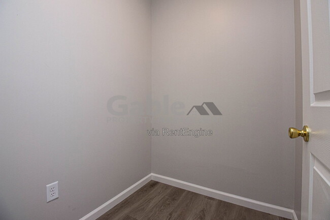 Building Photo - 23418 1/2 8th Street