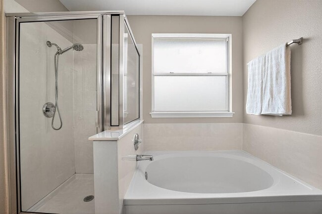 Building Photo - 1520 Anise Dr