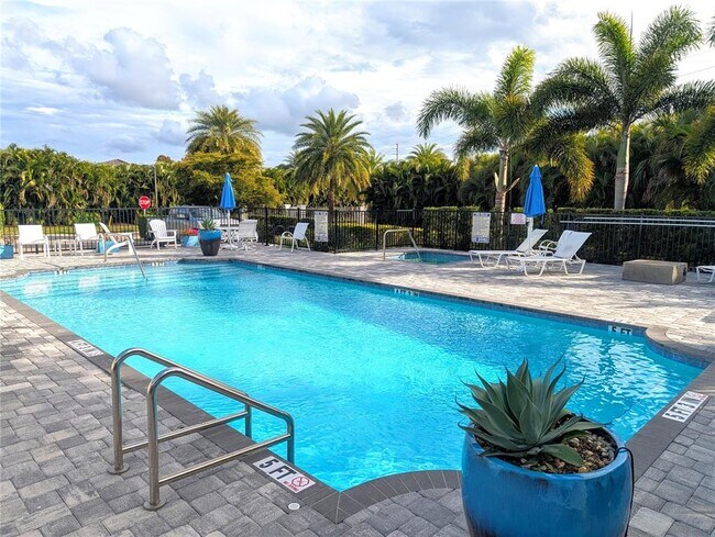 Building Photo - 7744 Sandhill Lake Dr