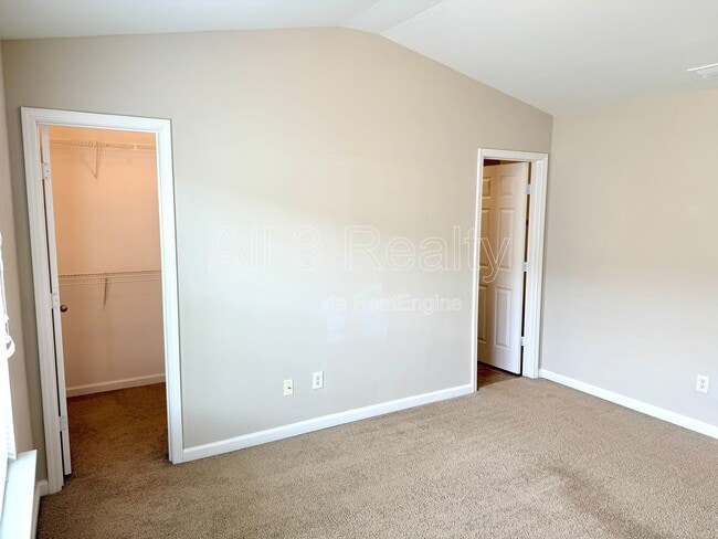 Building Photo - 837 Crestwell Cir