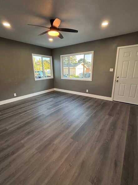 Building Photo - 11840 Wright Rd