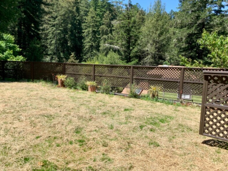 Building Photo - 49 Conifer Way