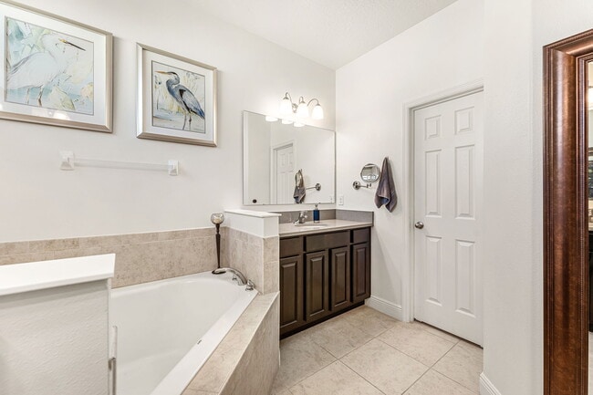 Building Photo - 6435 Montserrat Dr