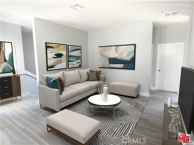 Building Photo - 1923 Holly Dr