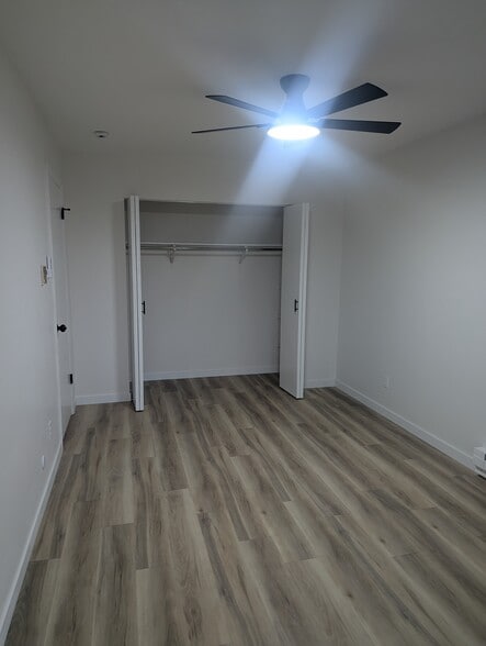 Building Photo - 7727 Hazelcrest Dr