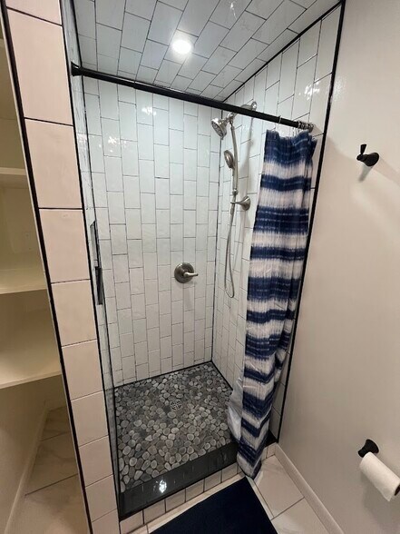 Building Photo - 9241 Pinenut Ct