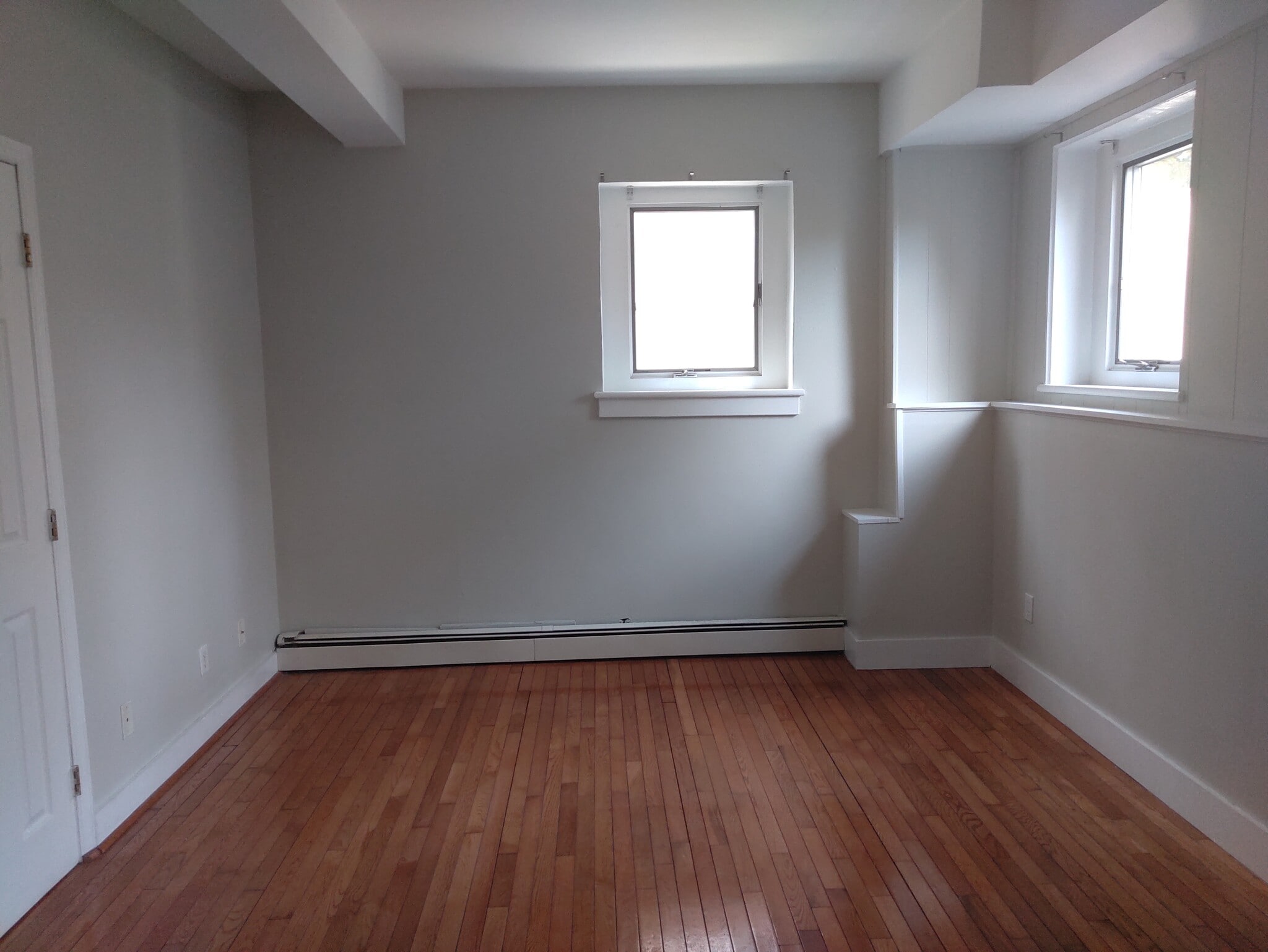 Building Photo - 11 Dyckman Dr
