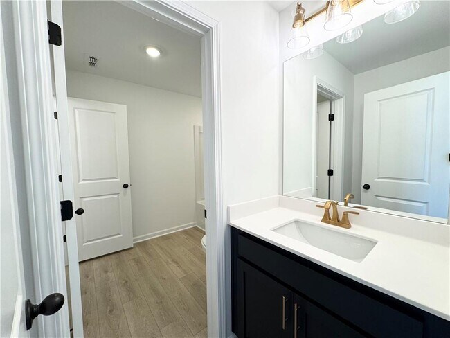 Building Photo - 51 Gresham Ct