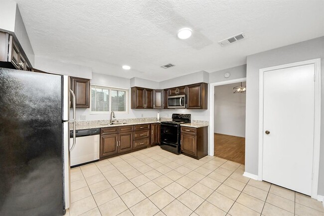 Building Photo - 8502 Fawn Terrace Dr