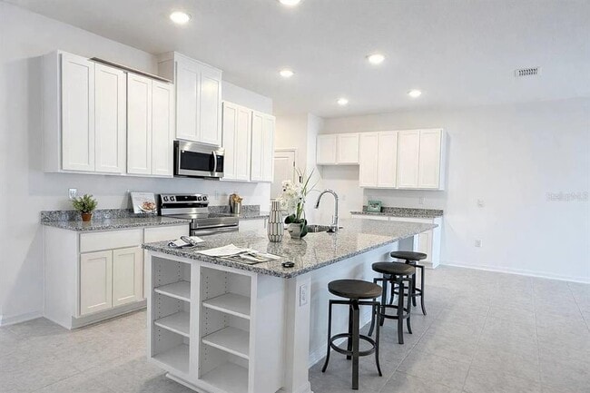 Building Photo - 15 Ramblewood Dr