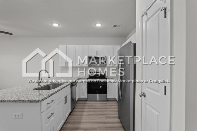 Building Photo - 3043 Hearth Stone Wy