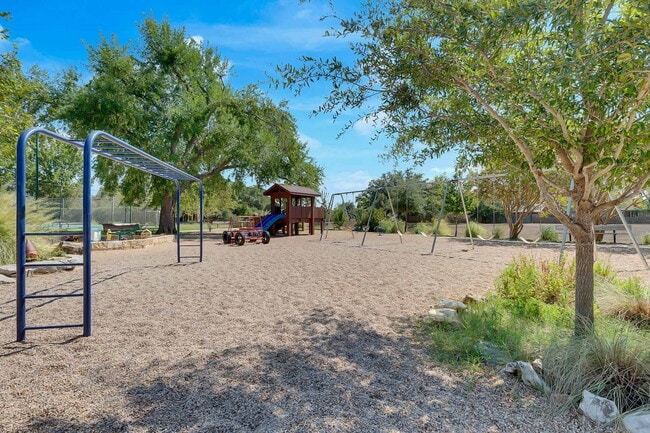 Building Photo - 5309 Beckett Cir