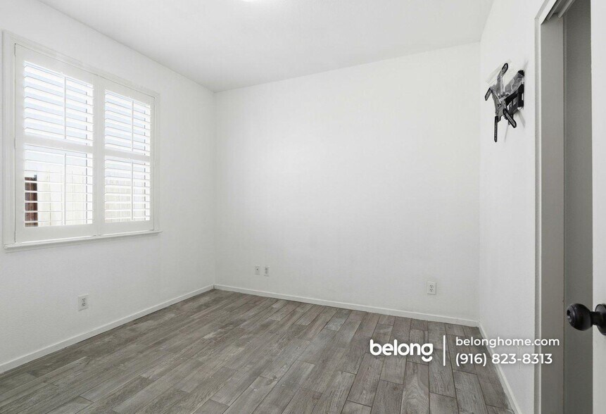 Building Photo - 1714 Nicol Way