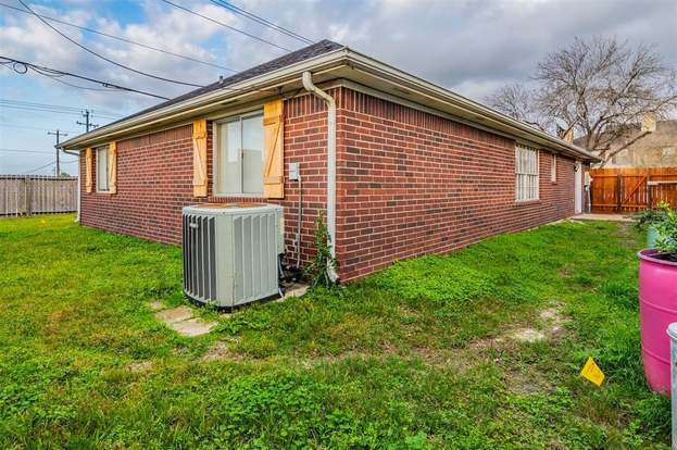 Building Photo - 1829 Birch St