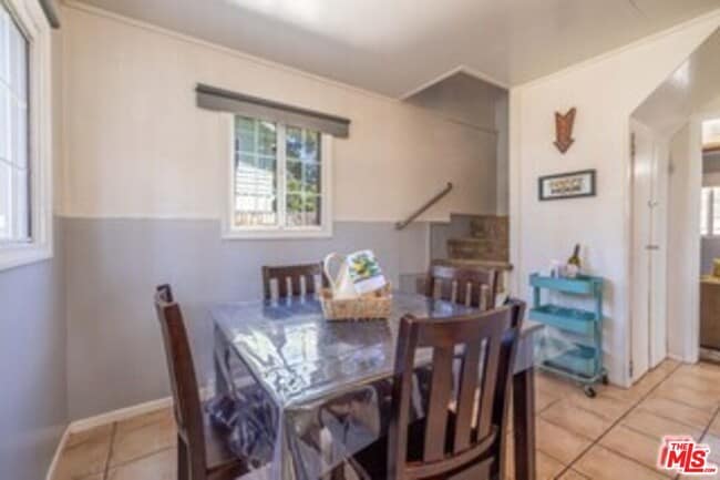 Building Photo - 320 E Tiger Lily Dr
