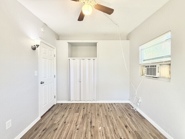 Building Photo - 7111 Onyx Dr N