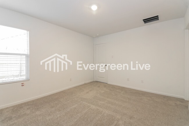 Building Photo - 1009 Calley Pear Trl