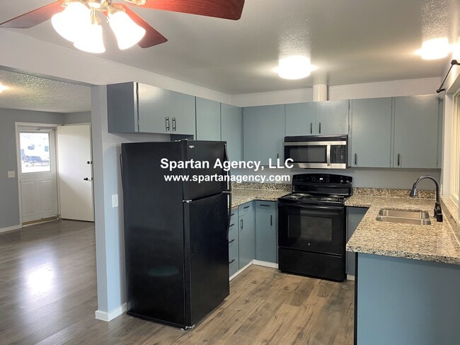 Building Photo - 1307 23rd St NW