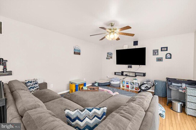Building Photo - 7665 Cedar Dr