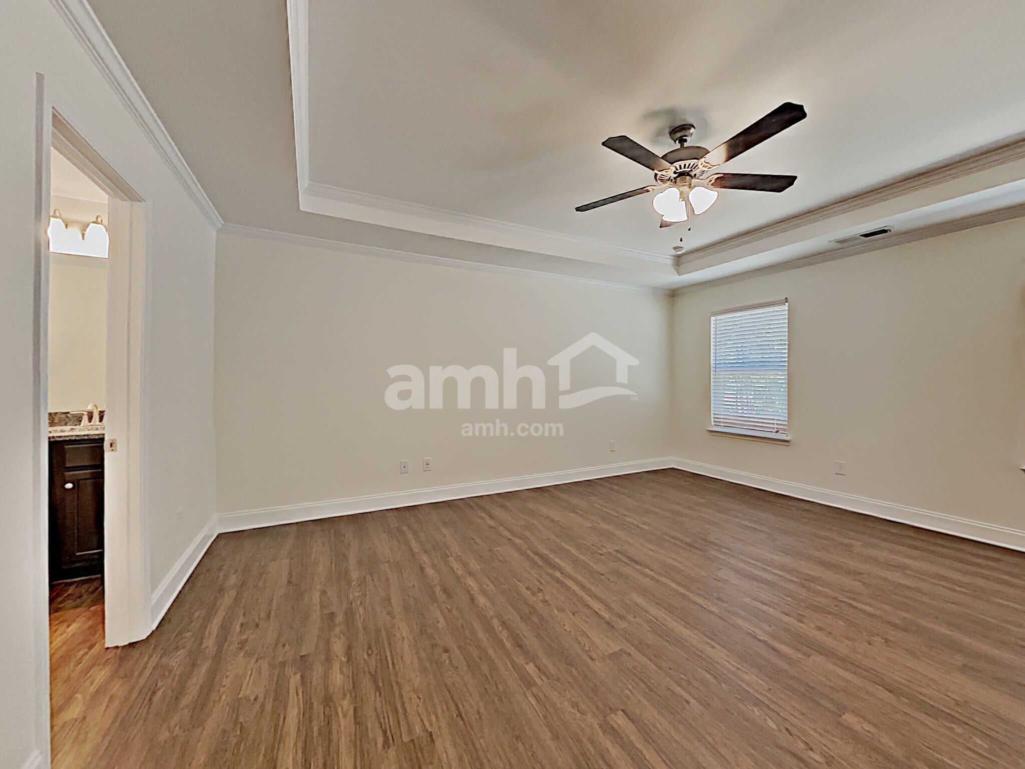Building Photo - 124 Lindridge Dr