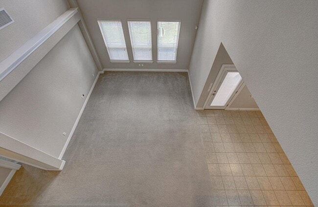 Building Photo - 5821 Viejo Dr